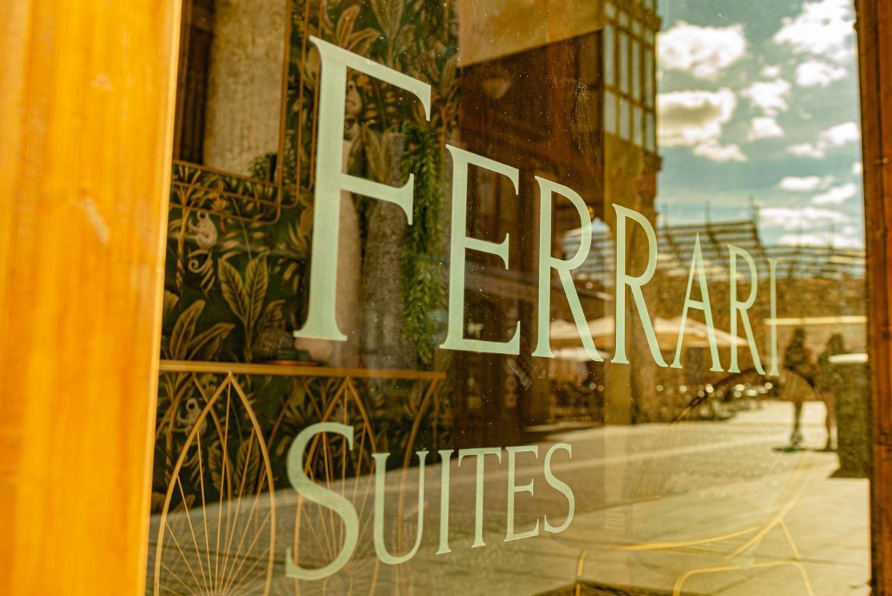 Ferrari Suites Valladolid Exteriér fotografie